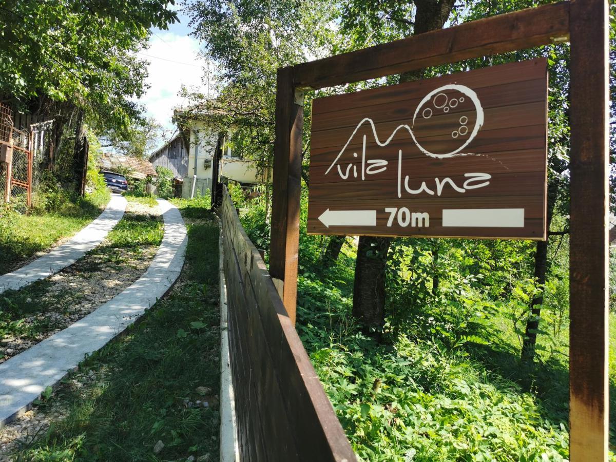 Vila Luna Comarnic Luaran gambar